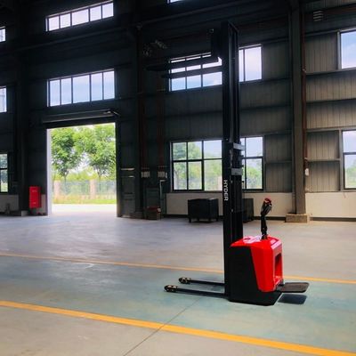 2.0t Load Capacity Electric Forklift Stacker for Pallet and 4m Lifting Height